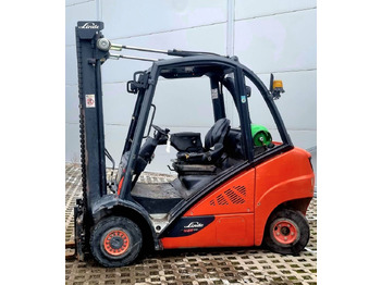 Carretilla elevadora de gas Linde H 25 T - 02: foto 2