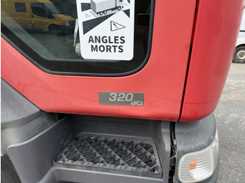 Arrendamiento de RENAULT Premium 320dci 6x2 plsc RENAULT Premium 320dci 6x2 plsc: foto 4