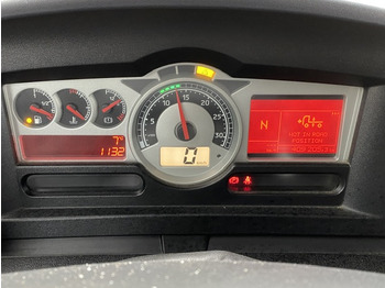 Arrendamiento de Renault Magnum 460 Dxi iShift Renault Magnum 460 Dxi iShift: foto 5 Arrendamiento de Renault Magnum 460 Dxi iShift Renault Magnum 460 Dxi iShift: foto 5