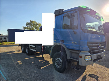 Camión chasis MERCEDES-BENZ
