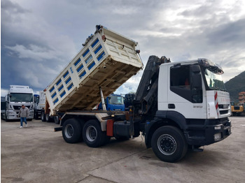 Camión grúa, Camión volquete IVECO TRAKKER 260T36: foto 4 Camión grúa, Camión volquete IVECO TRAKKER 260T36: foto 4