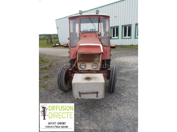 Tractor RENAULT