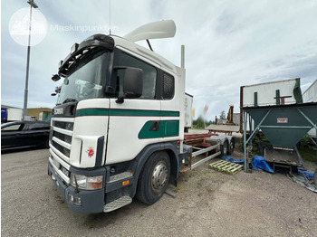 Camión portacontenedore/ Intercambiable SCANIA R124