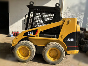 Minicargadora CATERPILLAR 226B