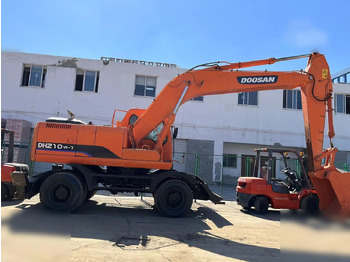 Excavadora de ruedas DOOSAN DH210W-7