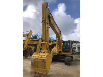 Excavadora de cadenas KOMATSU PC220-8N1: foto 4