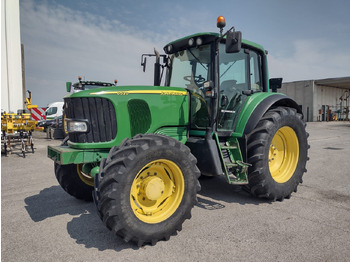 Tractor JOHN DEERE 6520