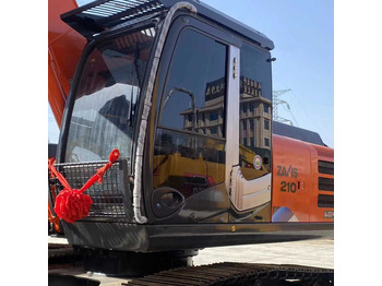 Excavadora HITACHI ZX200