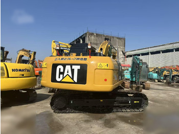 Excavadora de cadenas CATERPILLAR 320D2L: foto 2