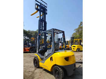Arrendamiento de KOMATSU 3-ton KOMATSU 3-ton: foto 3