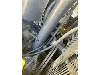 Bulldozer KOMATSU D85E: foto 5