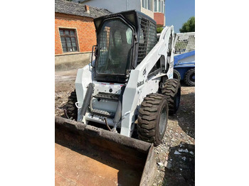 Minicargadora BOBCAT S300