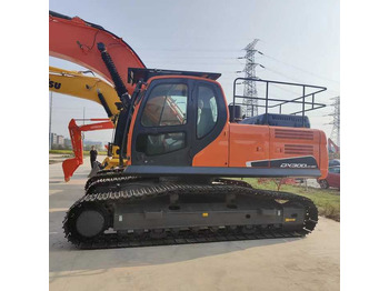 Excavadora DOOSAN DX300LC