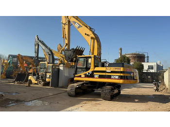 Excavadora de cadenas CATERPILLAR 325BL
