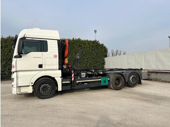 Camión multibasculante MAN TGX 26.480 SCARRABILE CON GRU DIETRO CABINA: foto 2