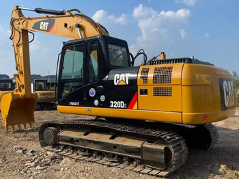 Excavadora de cadenas CATERPILLAR 320D2