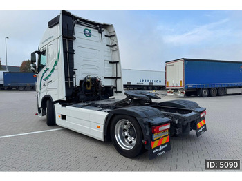 Cabeza tractora Volvo FH 460 Globetrotter XL, Euro 6, Mega / Like new! / Special interior / Standklima / 2 Tanks: foto 2