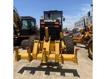 Grader CATERPILLAR 140H