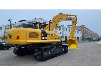 Excavadora de cadenas KOMATSU PC300-8 Excavator | Ultra Low Hours 4,200 | One Owner | Full Service History: foto 2