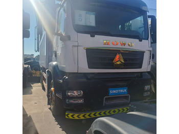 Camión SINOTRUK HOWO