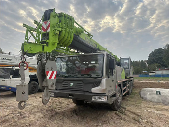 Grúa ZOOMLION ZTC251V