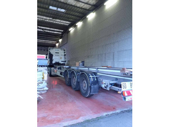 Arrendamiento de  Semi-remorque 3 Essieux 38 TONNES CHARIOT COULISSANT Semi-remorque 3 Essieux 38 TONNES CHARIOT COULISSANT: foto 1