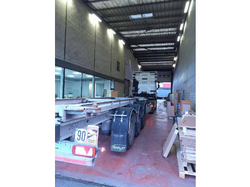 Arrendamiento de  Semi-remorque 3 Essieux 38 TONNES CHARIOT COULISSANT Semi-remorque 3 Essieux 38 TONNES CHARIOT COULISSANT: foto 4