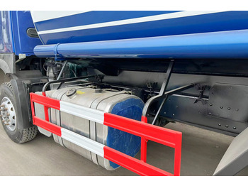 Camión cisterna nuevo Howo Water Sprinkler Truck for Sale in Mali: foto 4