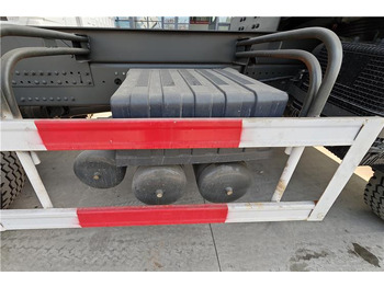 Camión volquete SINOTRUK Used Howo Dump Truck 6x4 380HP for Sale In Tanzania: foto 4