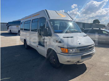 Minibús IVECO