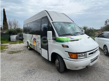 Minibús IVECO Daily
