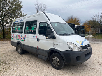 Autobús escolar IVECO Daily