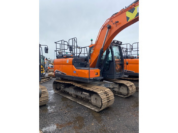 Excavadora de cadenas DOOSAN DX140