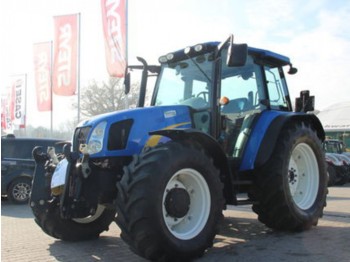 Tractor New Holland T5060: foto 1