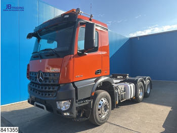 Cabeza tractora MERCEDES-BENZ Arocs 2648