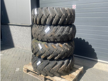 Neumáticos y llantas para Maquinaria de construcción Everest 12.5-18 - Tire/Reifen/Band: foto 2