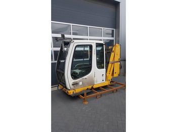 Cabina e interior LIEBHERR