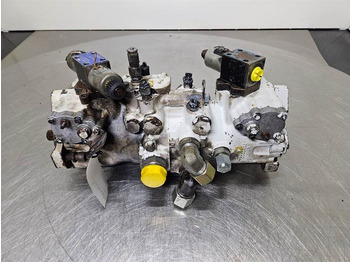 Arrendamiento de Sauer Sundstrand -7090202-Tandem pump/Fahrpumpe/Ri Sauer Sundstrand -7090202-Tandem pump/Fahrpumpe/Ri: foto 1 Arrendamiento de Sauer Sundstrand -7090202-Tandem pump/Fahrpumpe/Ri Sauer Sundstrand -7090202-Tandem pump/Fahrpumpe/Ri: foto 1