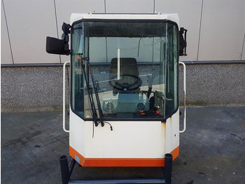 Cabina e interior SCHAEFF