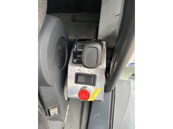 Camión volquete MAN 35.430 8x4    Intarder   Analog Tacho   Bordmatik: foto 3