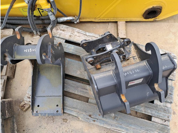 Cazo KOMATSU