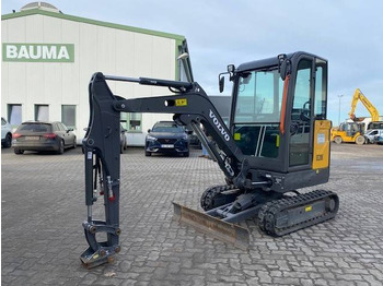 Miniexcavadora VOLVO EC20E