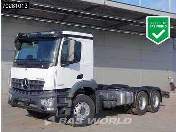 Camión chasis MERCEDES-BENZ Arocs 2636