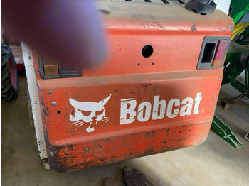 Minicargadora de cadenas Bobcat T140: foto 3 Minicargadora de cadenas Bobcat T140: foto 3