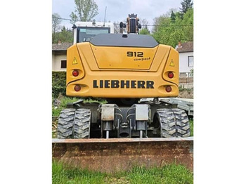 Excavadora de ruedas Liebherr A912 COMPACT: foto 4