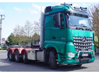 Camión forestal MERCEDES-BENZ Arocs