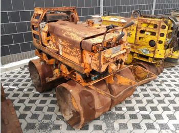 Mini compactadora