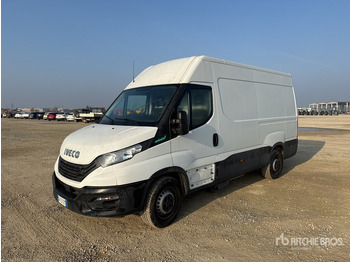 Camión caja cerrada IVECO Daily