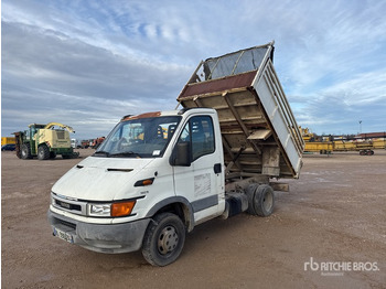 Camión volquete 2002 Iveco Daily 35C11 4x2 Camion Benne (Inoperable) Dump Truck: Light Duty: foto 2 Camión volquete 2002 Iveco Daily 35C11 4x2 Camion Benne (Inoperable) Dump Truck: Light Duty: foto 2
