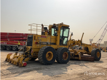 Grader 2011 Komatsu GD825A-2: foto 4